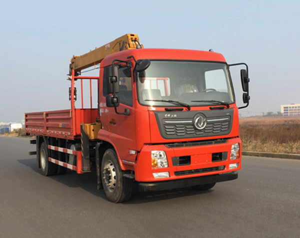 东风天锦单桥8吨随车吊